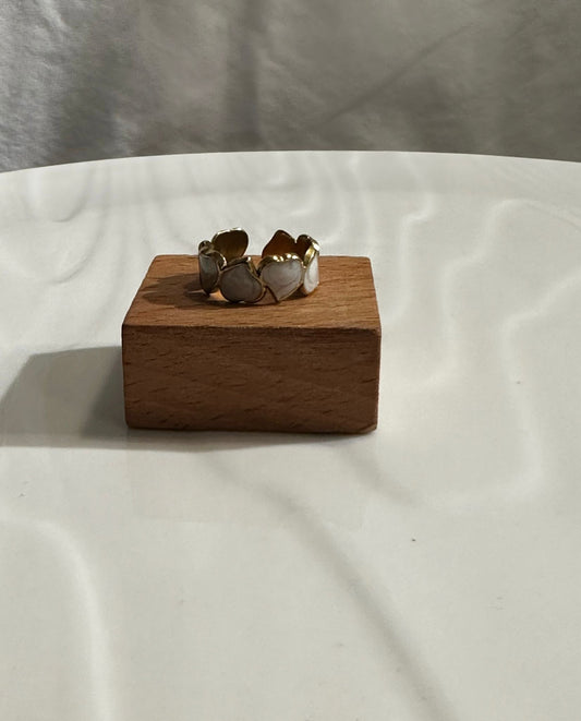 Cora Ring