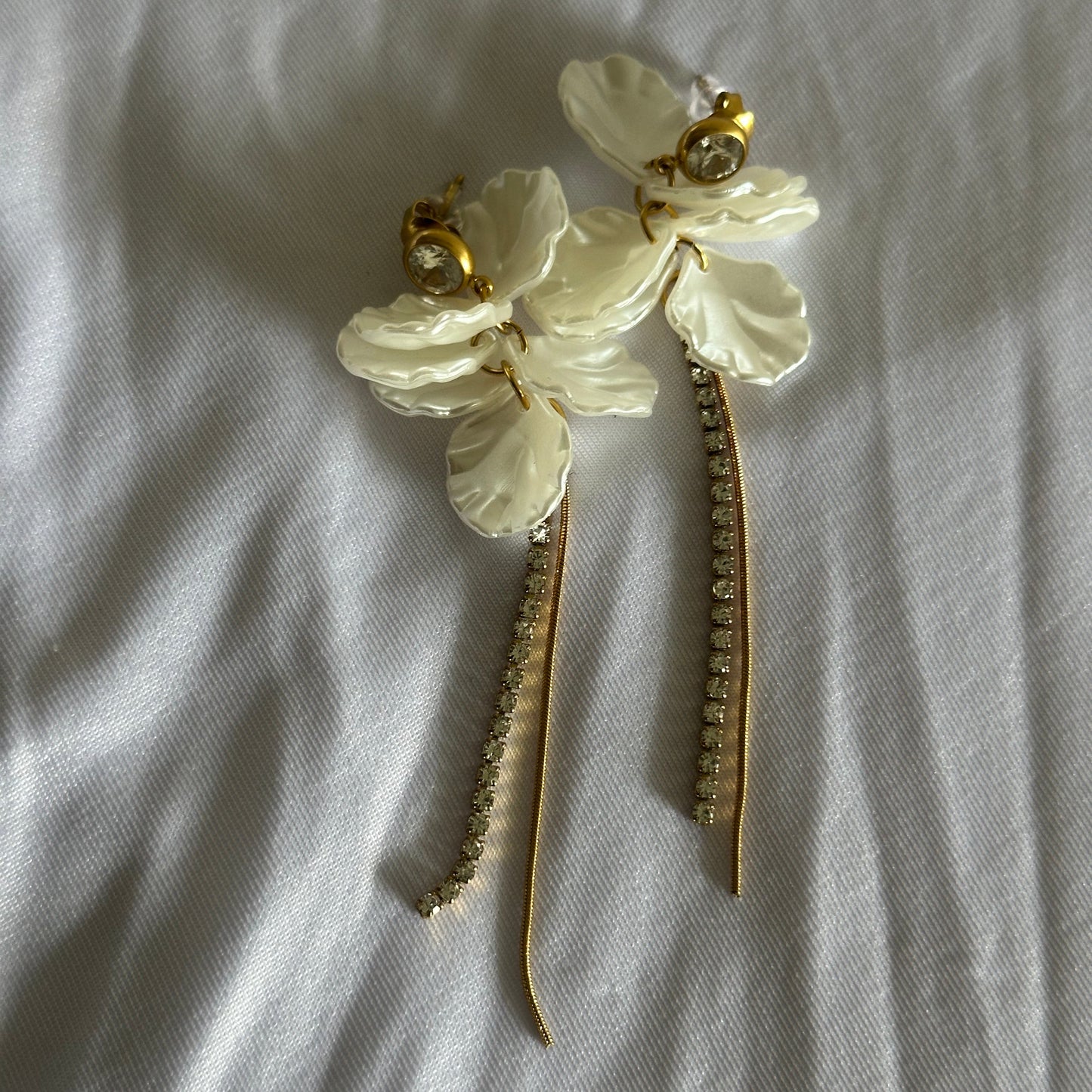Alma Florar Earrings