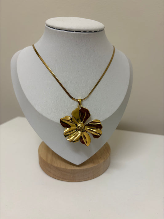 Flora Necklace