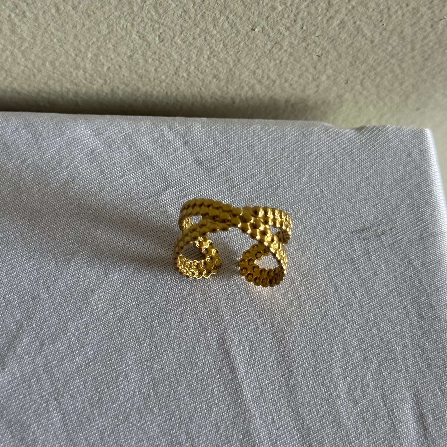 Essence Ring